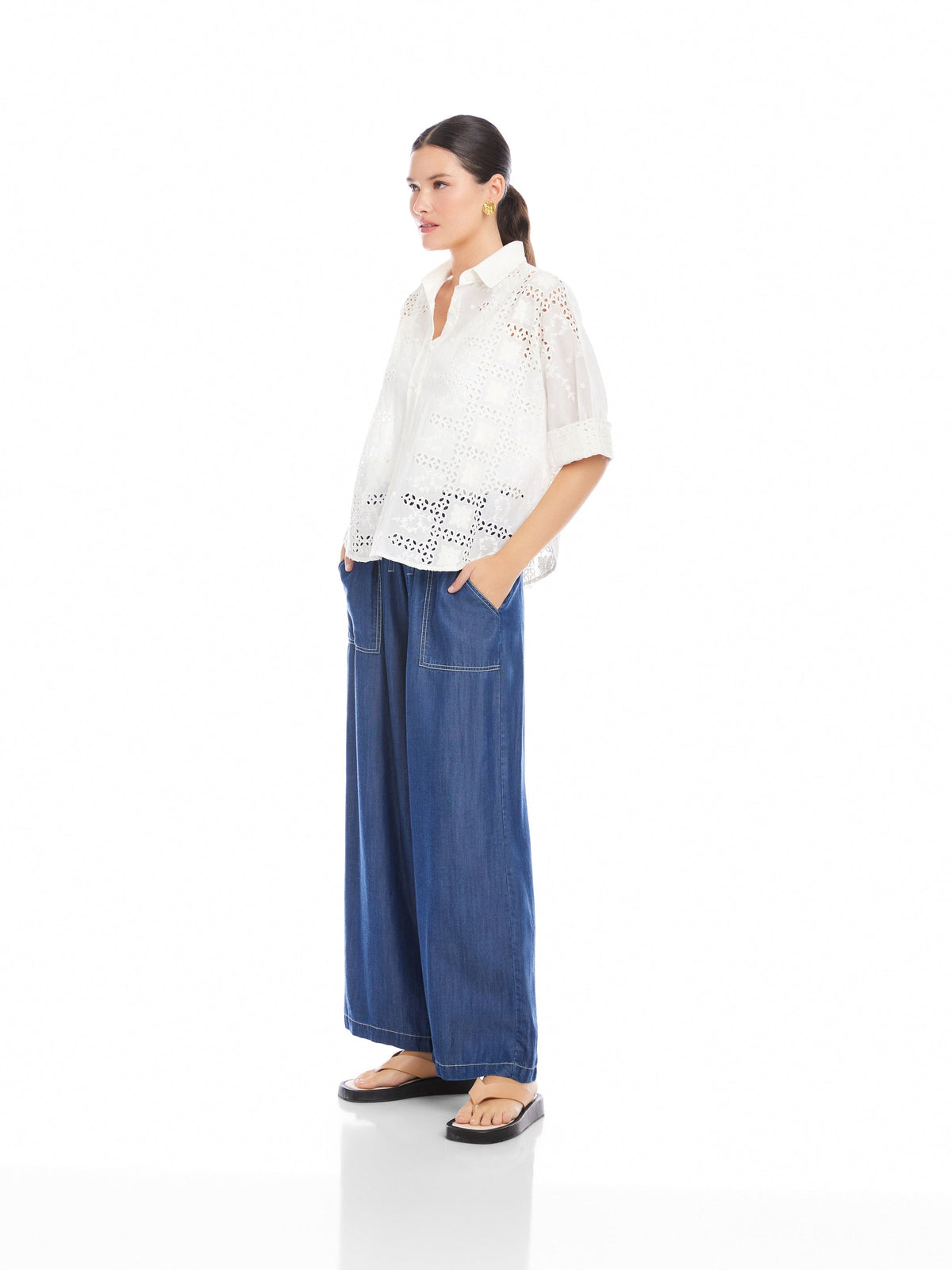 Women’s Eyelet Top