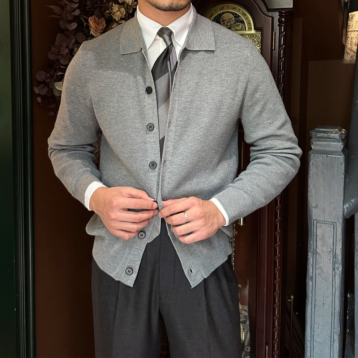 Men’s Collared Button-Up Cardigan