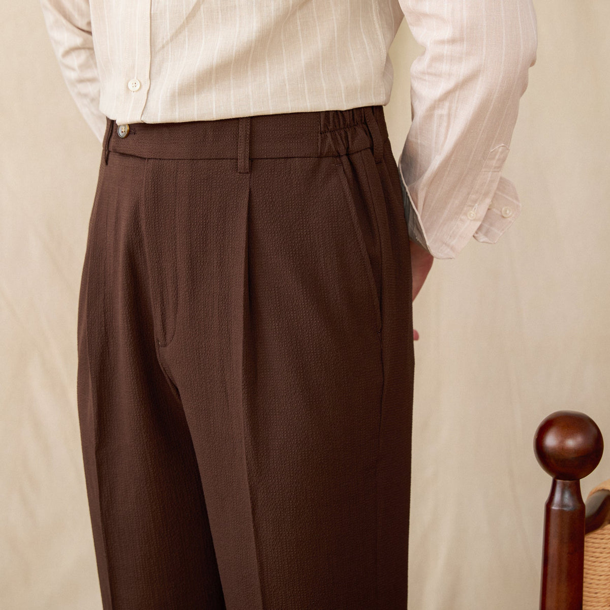 Men’s Seersucker Pleated Straight Fit Trousers