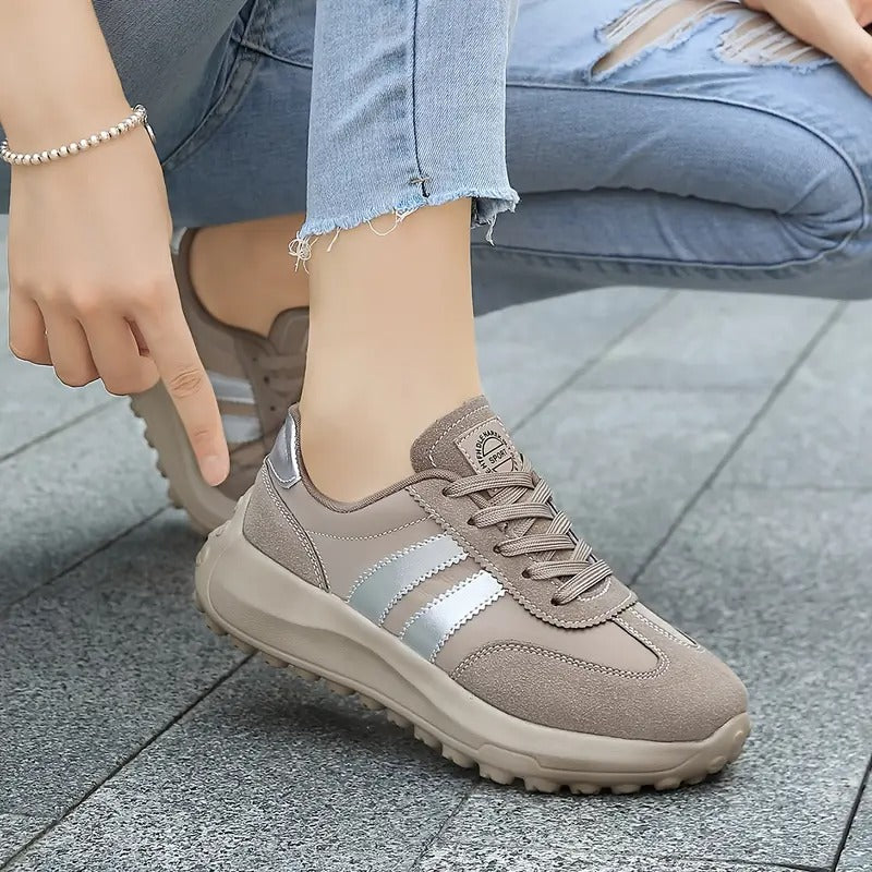 Women’s Retro Sneakers with Comfort Sole