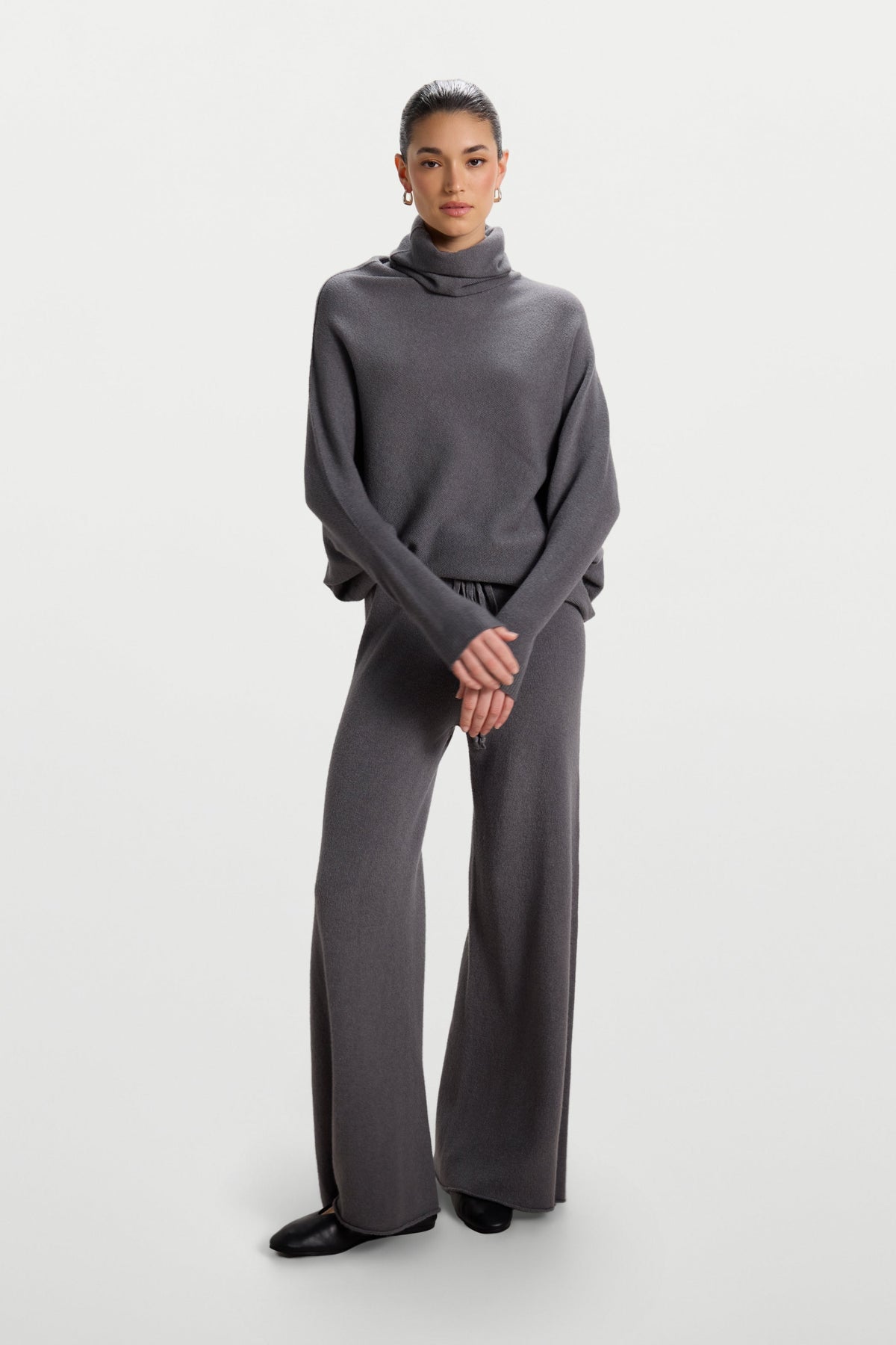 Women's Charcoal Relaxed-Fit Pants