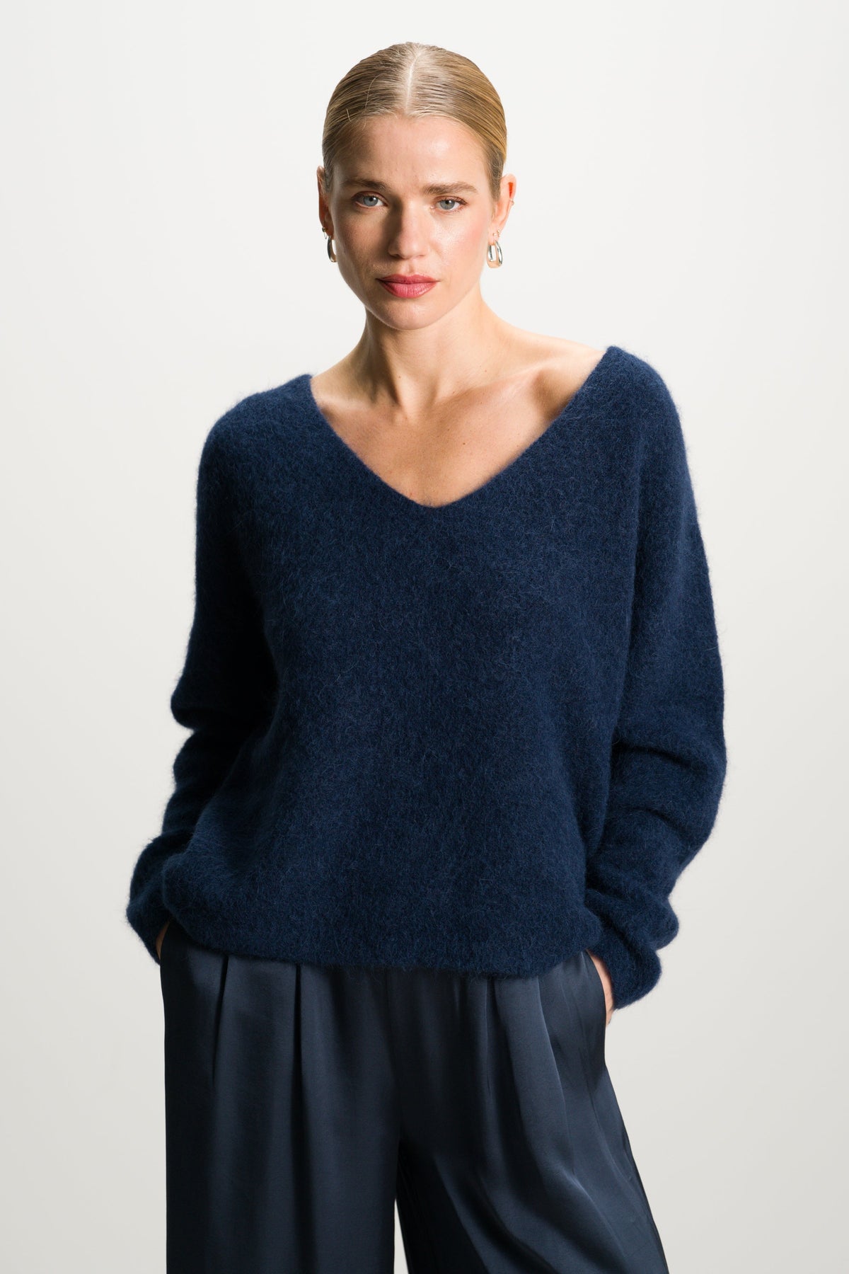 Women's V-Neck Sweater Navy Blue Alpaca Blend