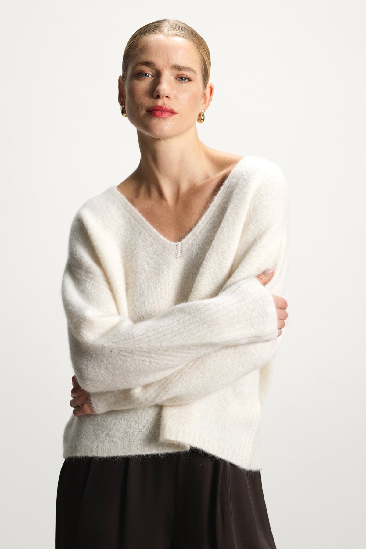 Women's V-Neck Sweater Ivory Alpaca Blend