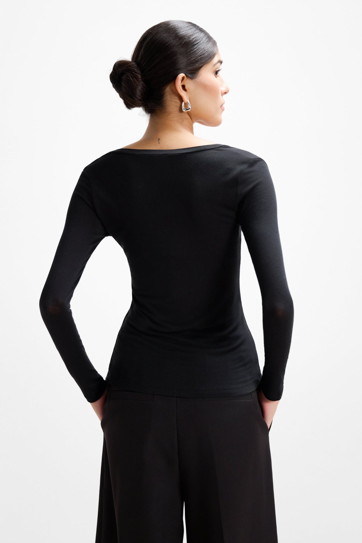 Women's Black V-Neck Lightweight Top