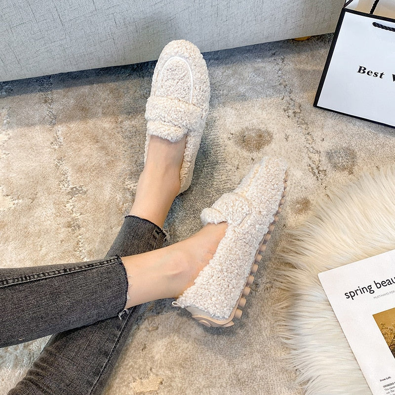 Women’s Plush Slippers with Non-Slip Sole