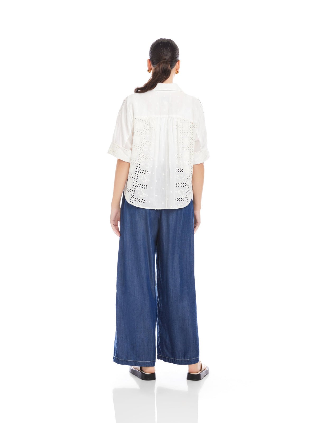 Women’s Eyelet Top