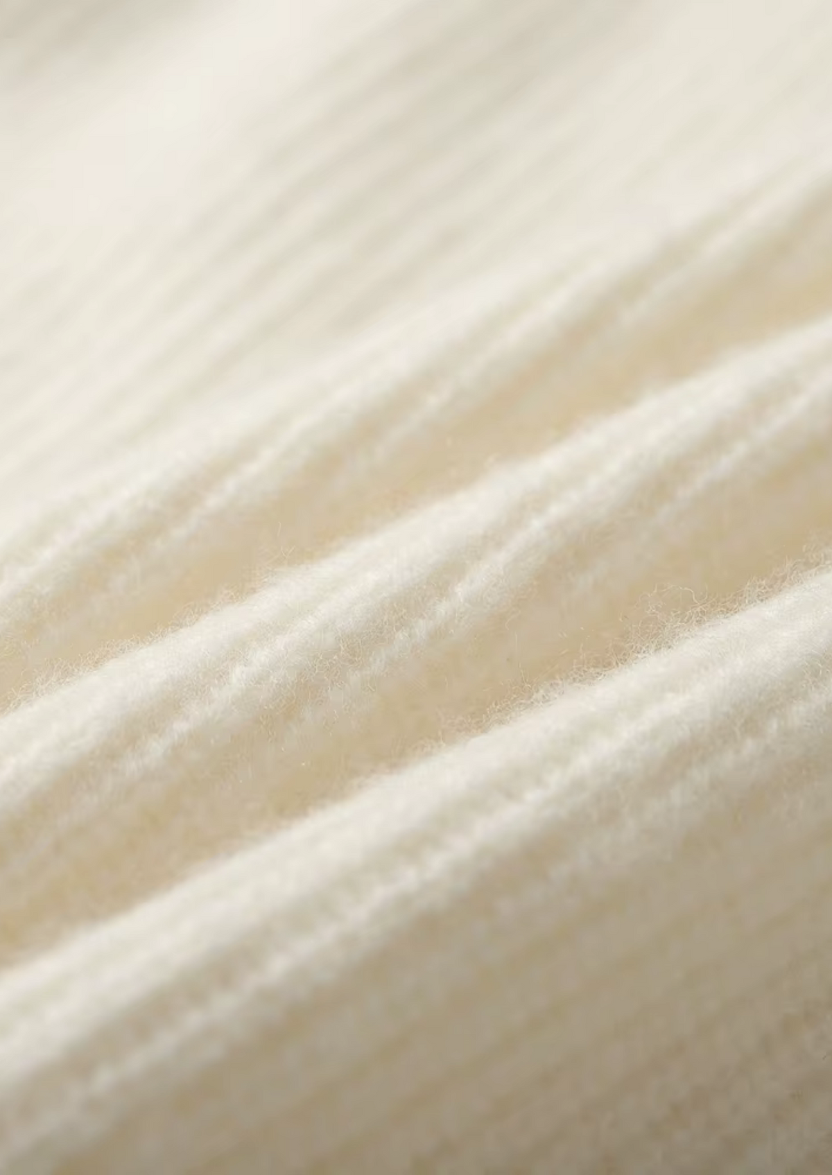 Men's RIBBED V-NECK SWEATER