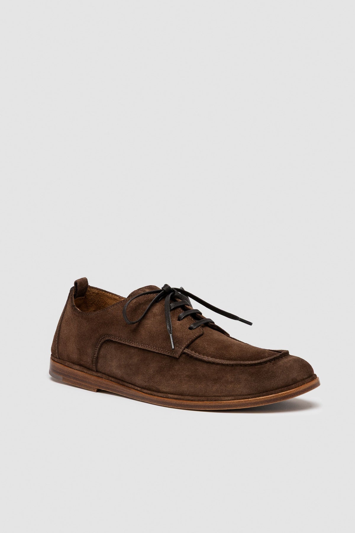 Men’s Brown Country Derby Shoes with Grain Leather Finish and Classic Lace-Up Design