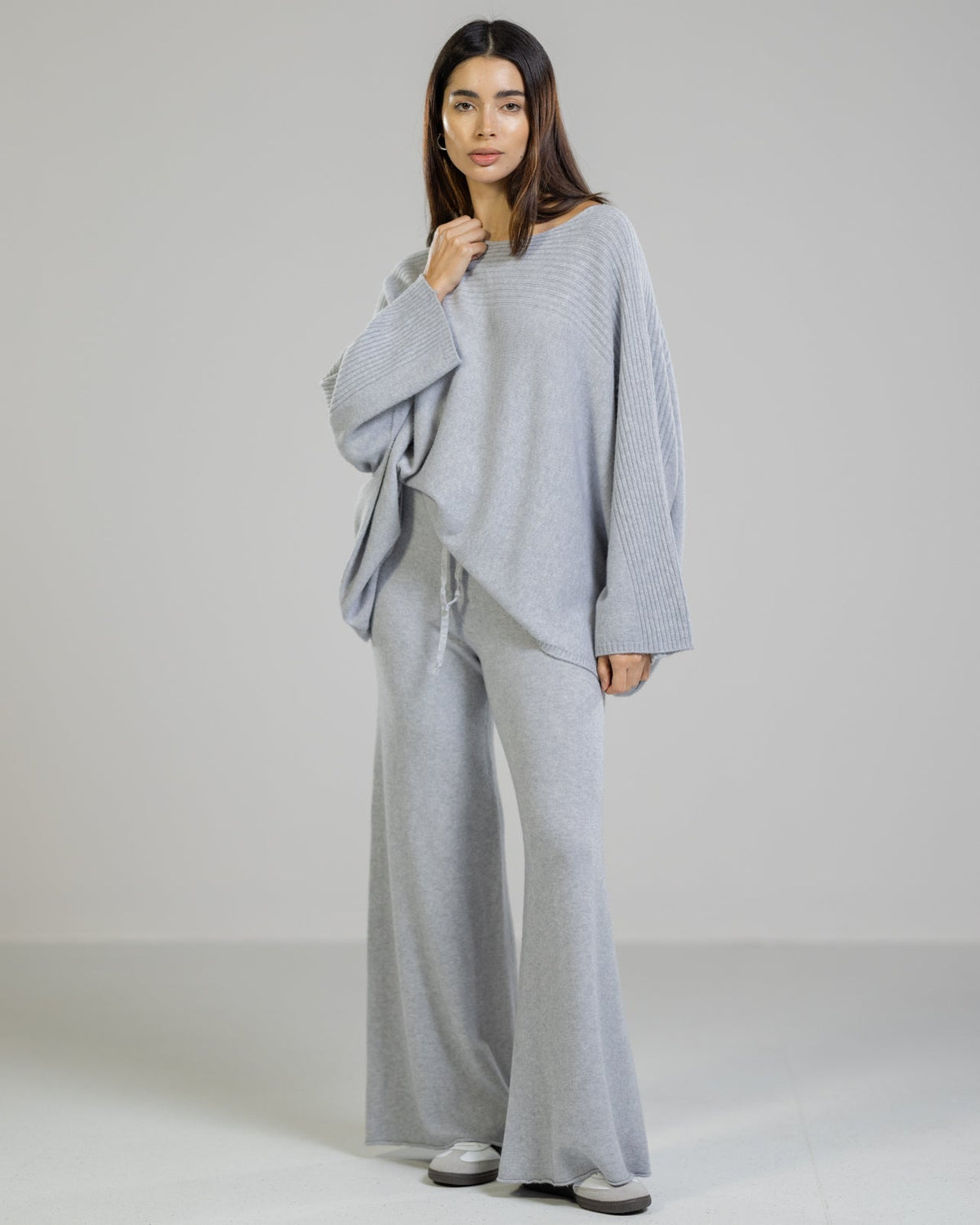 Women's Light Grey Relaxed-Fit Pants