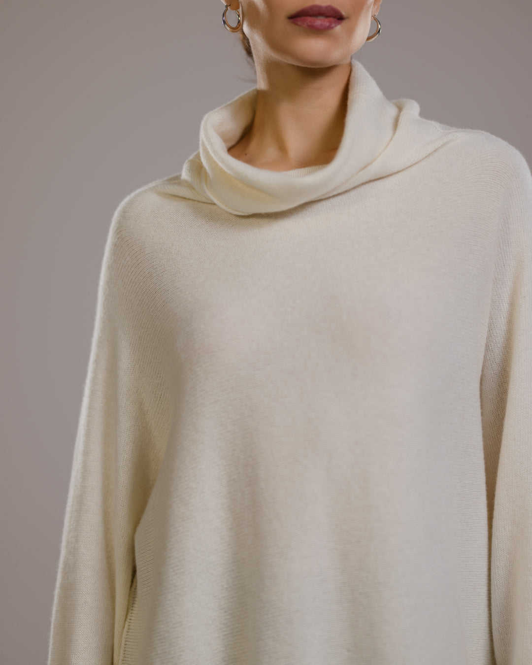 Women's Ivory Longline Sweater, Wool-Cashmere Blend Knit Pullover
