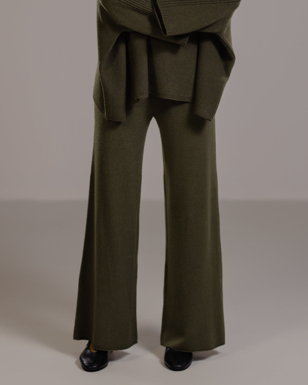 Women's Khaki Pull-On Pants, Casual Trousers