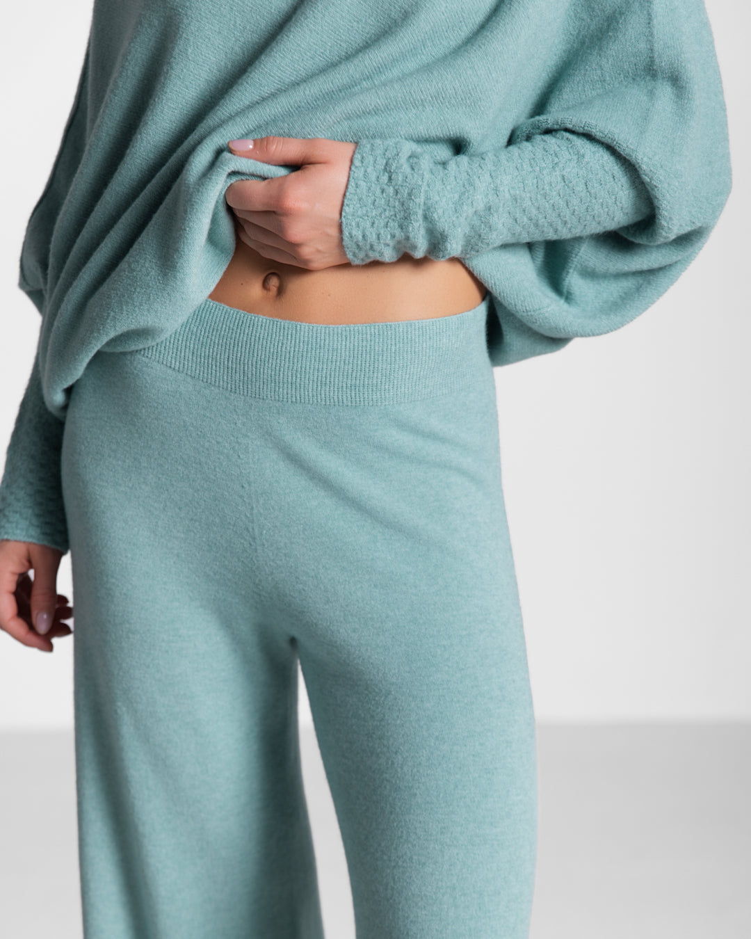 Women's Mint Pull-On Pants, Elastic Waist Trousers