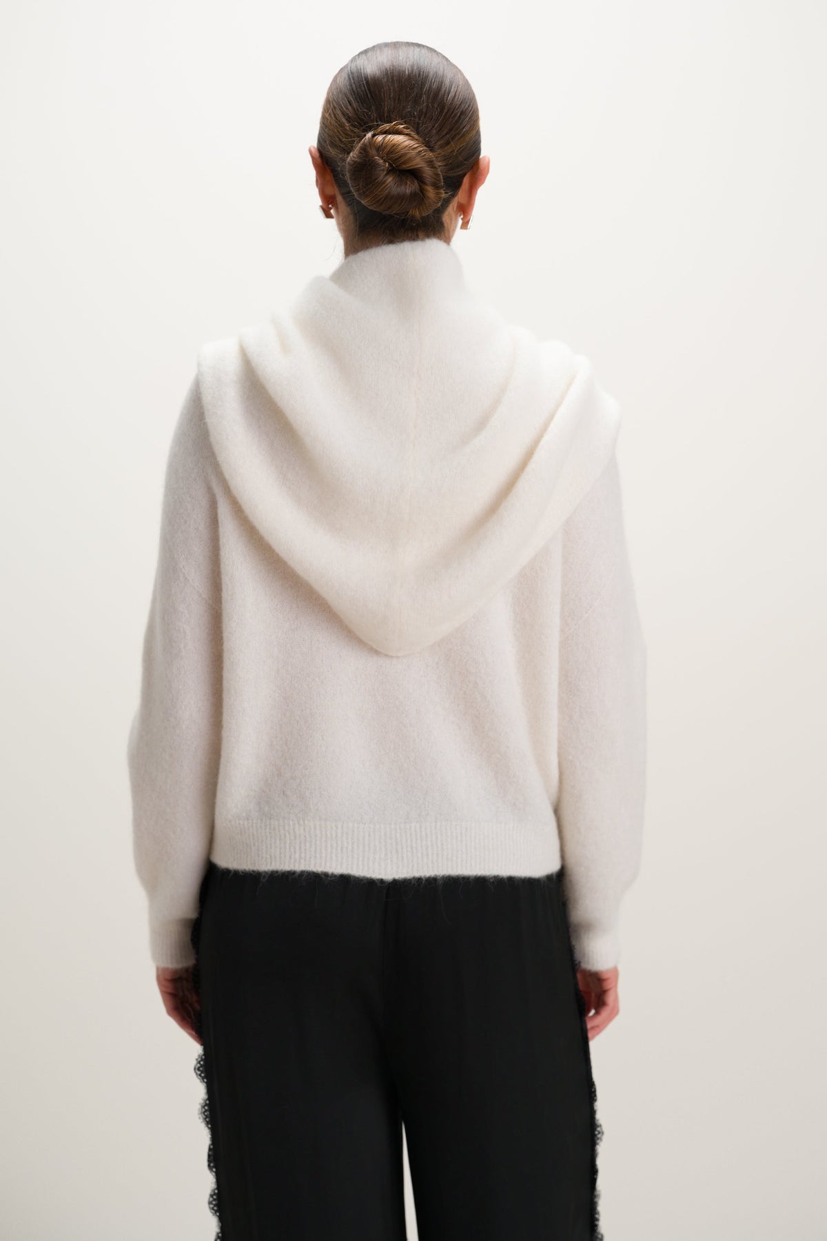 Women's Ivory Triangle Maxi Scarf