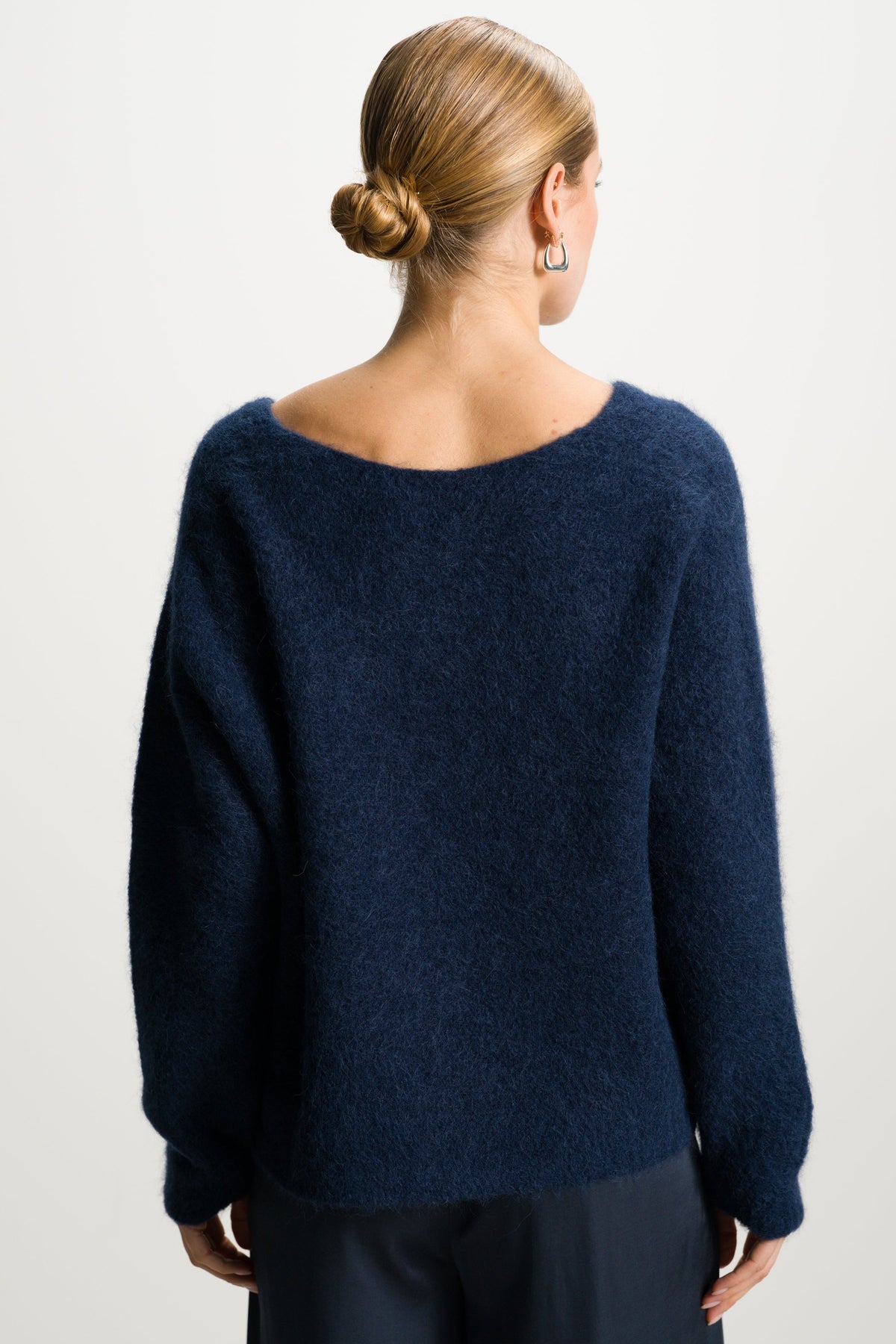 Women's V-Neck Sweater Navy Blue Alpaca Blend