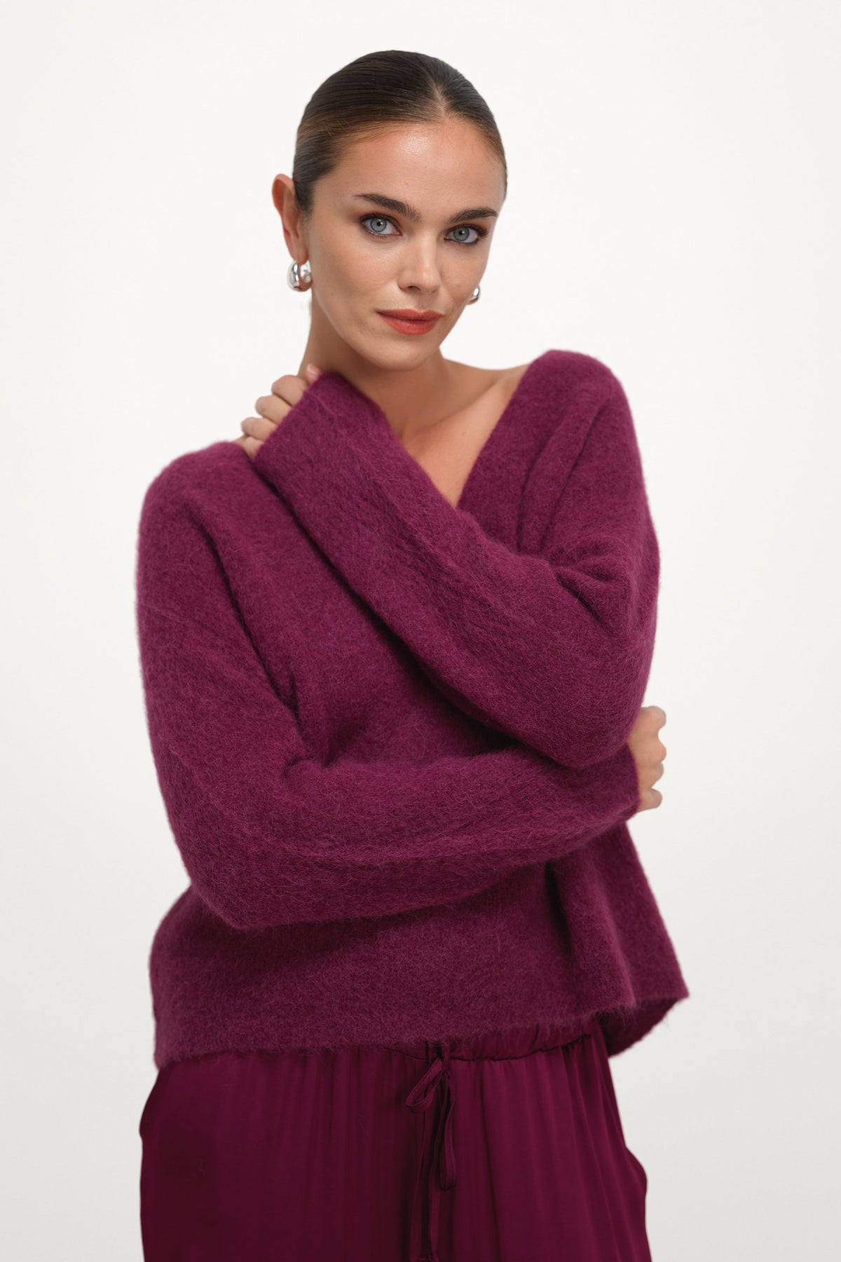 Women's V-Neck Sweater Burgundy Alpaca Blend