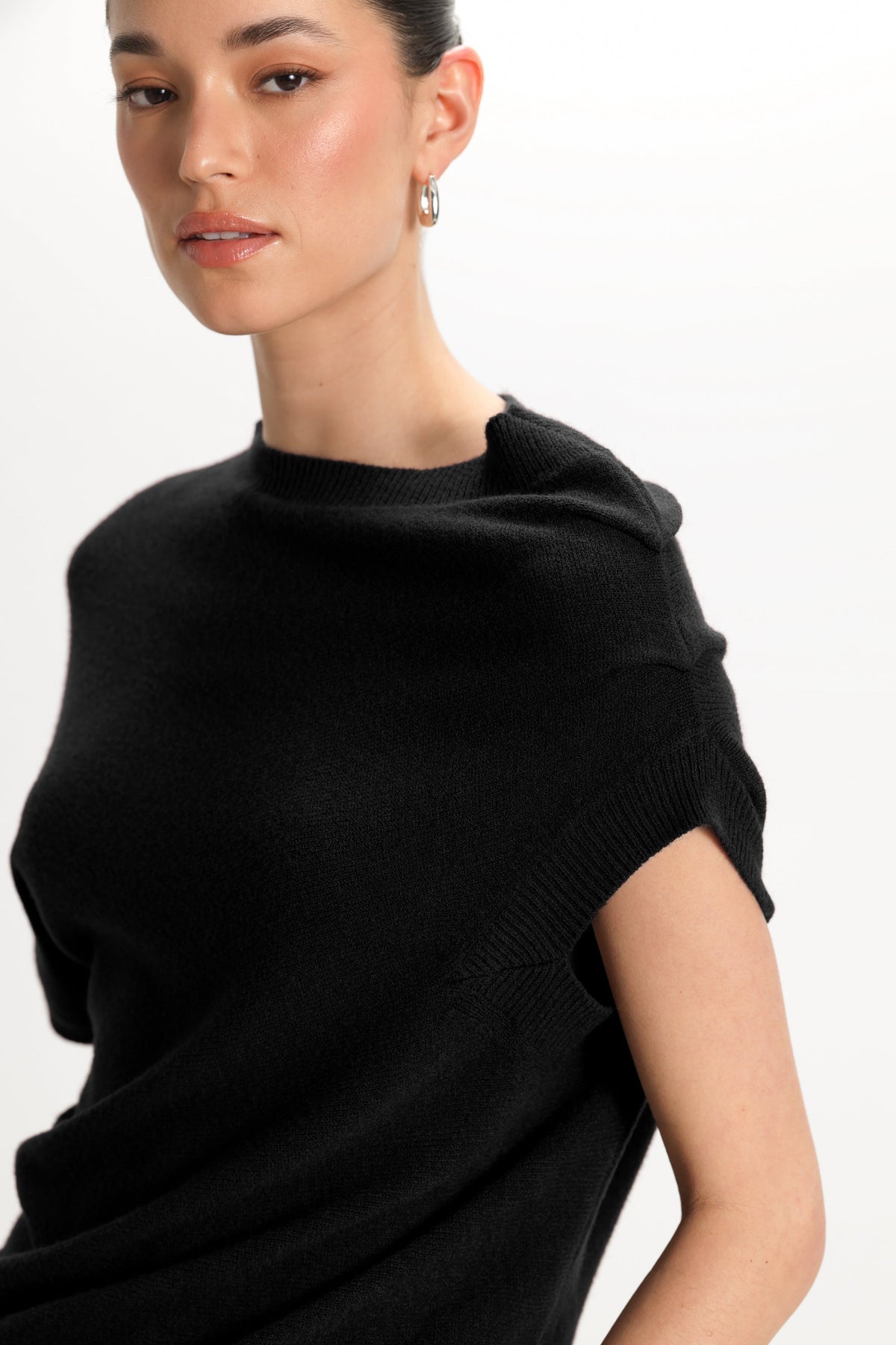 Women's Asymmetric Knit Sweater Black