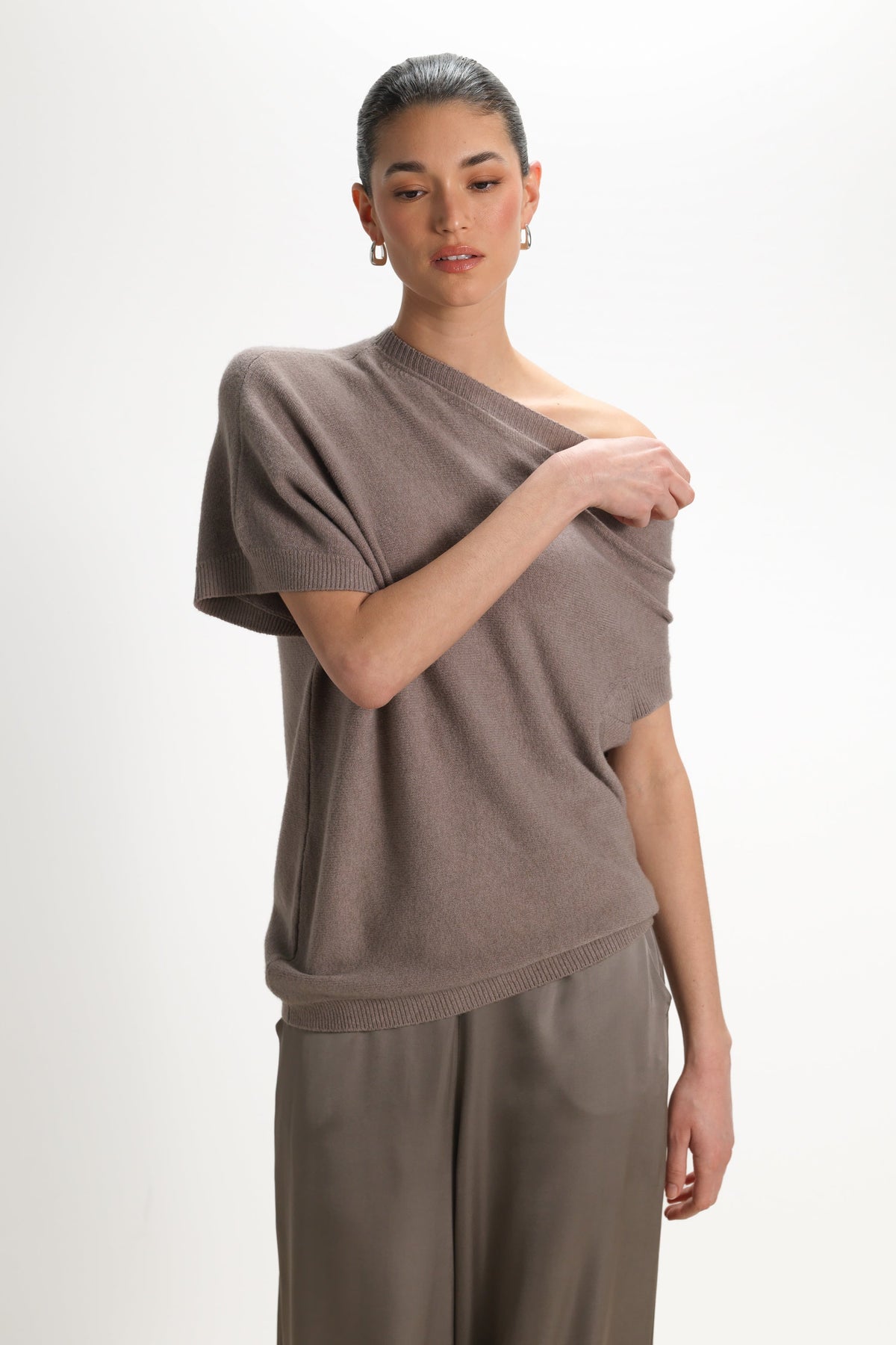 Women's Asymmetric Knit Sweater Mink Brown