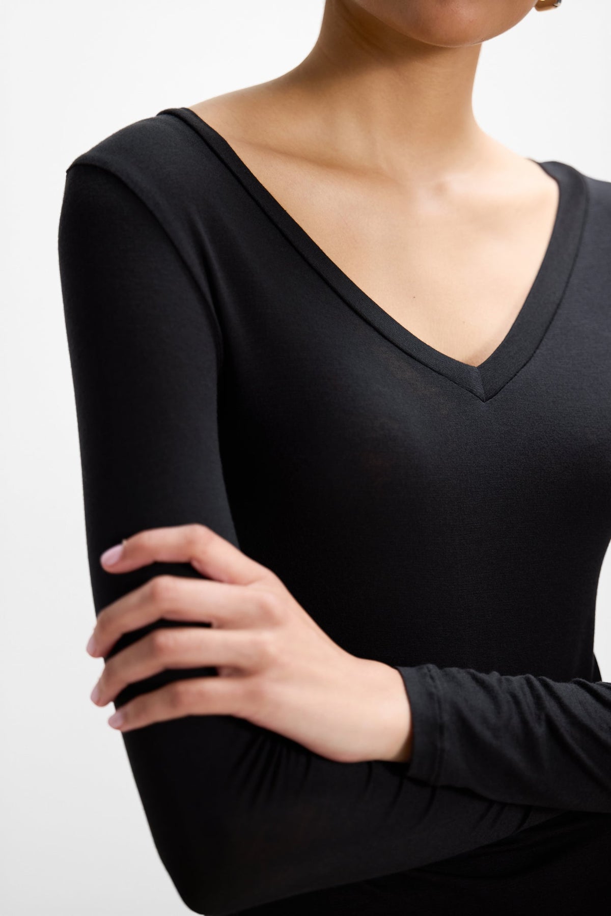Women's Black V-Neck Lightweight Top