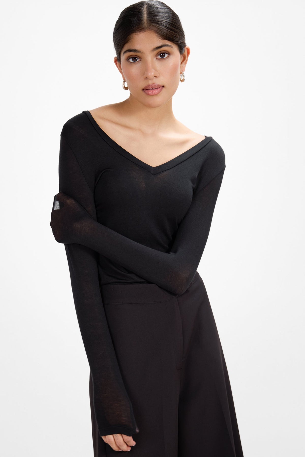 Women's Black V-Neck Lightweight Top