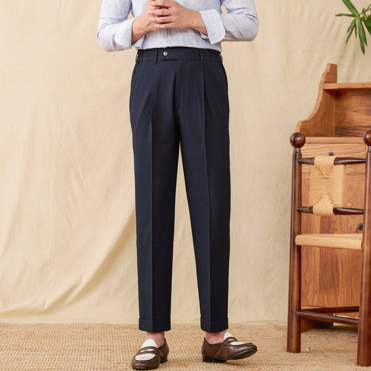 Men’s Seersucker Pleated Straight Fit Trousers