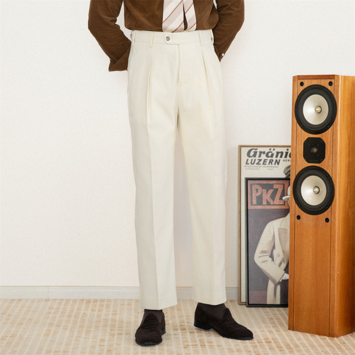 Men's Cotton Corduroy Straight-Fit Trousers with Pleats