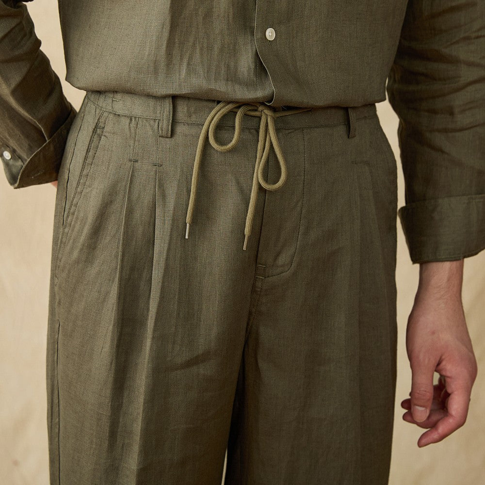 Men’s Pleated Linen Trousers