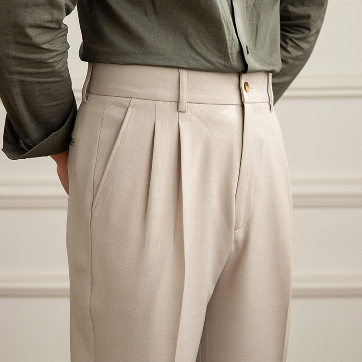 Men’s Double Pleated Straight Fit Trousers